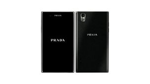 docomo PRADA phone by LG L-02D
